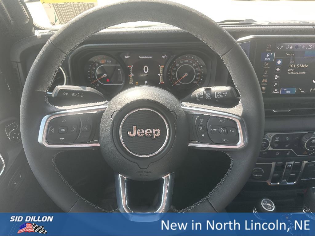new 2025 Jeep Wrangler car, priced at $52,045