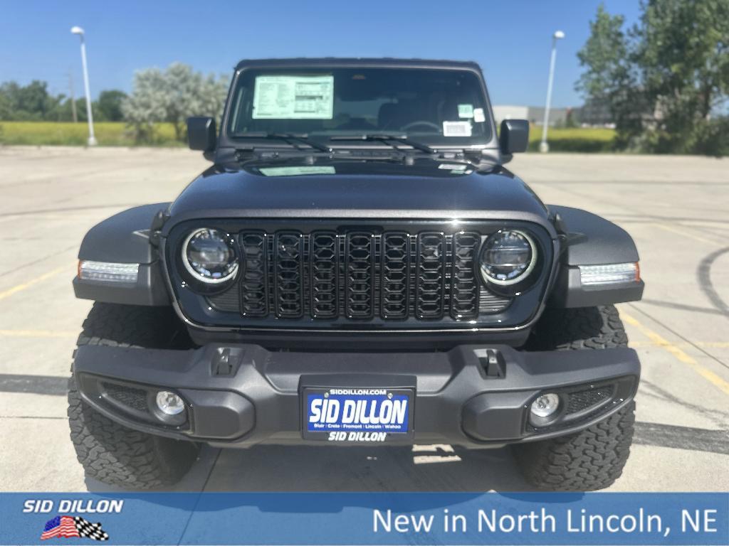 new 2025 Jeep Wrangler car, priced at $48,577