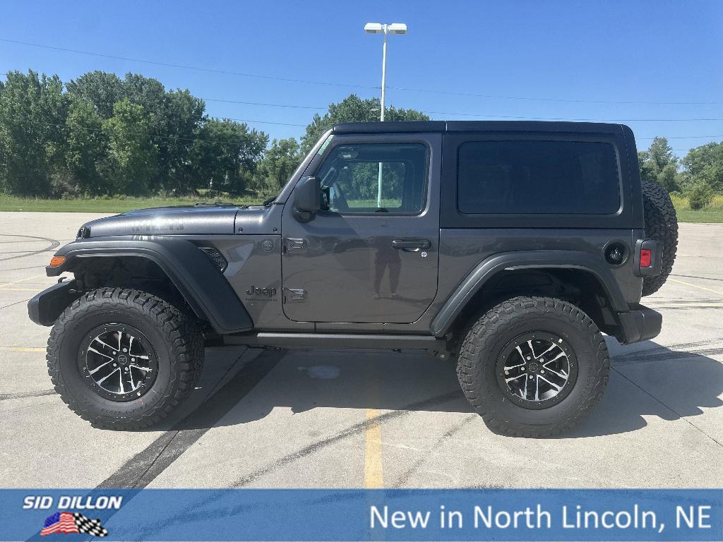 new 2025 Jeep Wrangler car, priced at $48,577