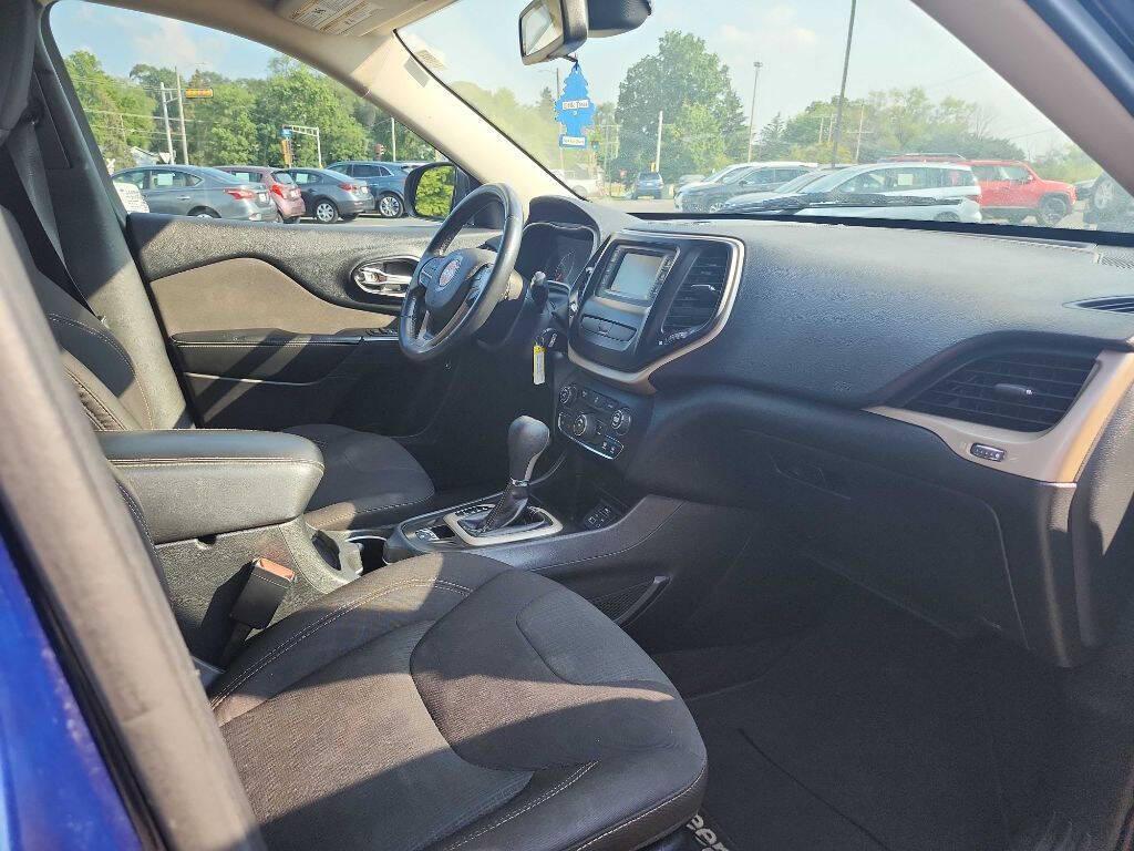 used 2016 Jeep Cherokee car, priced at $9,599
