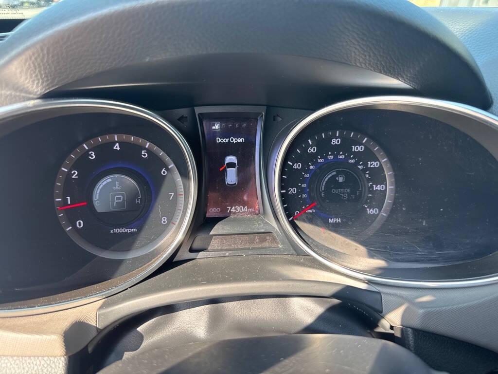 used 2013 Hyundai Santa Fe car, priced at $11,988