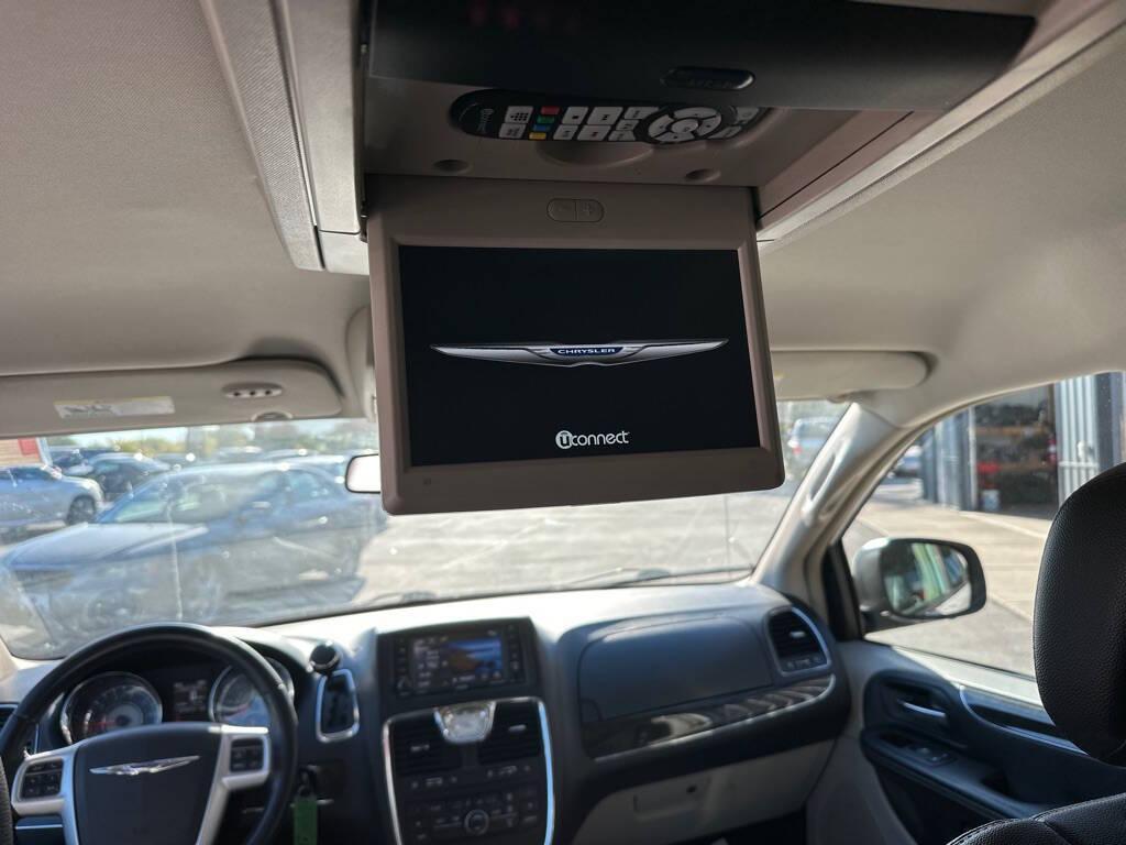 used 2014 Chrysler Town & Country car, priced at $7,888