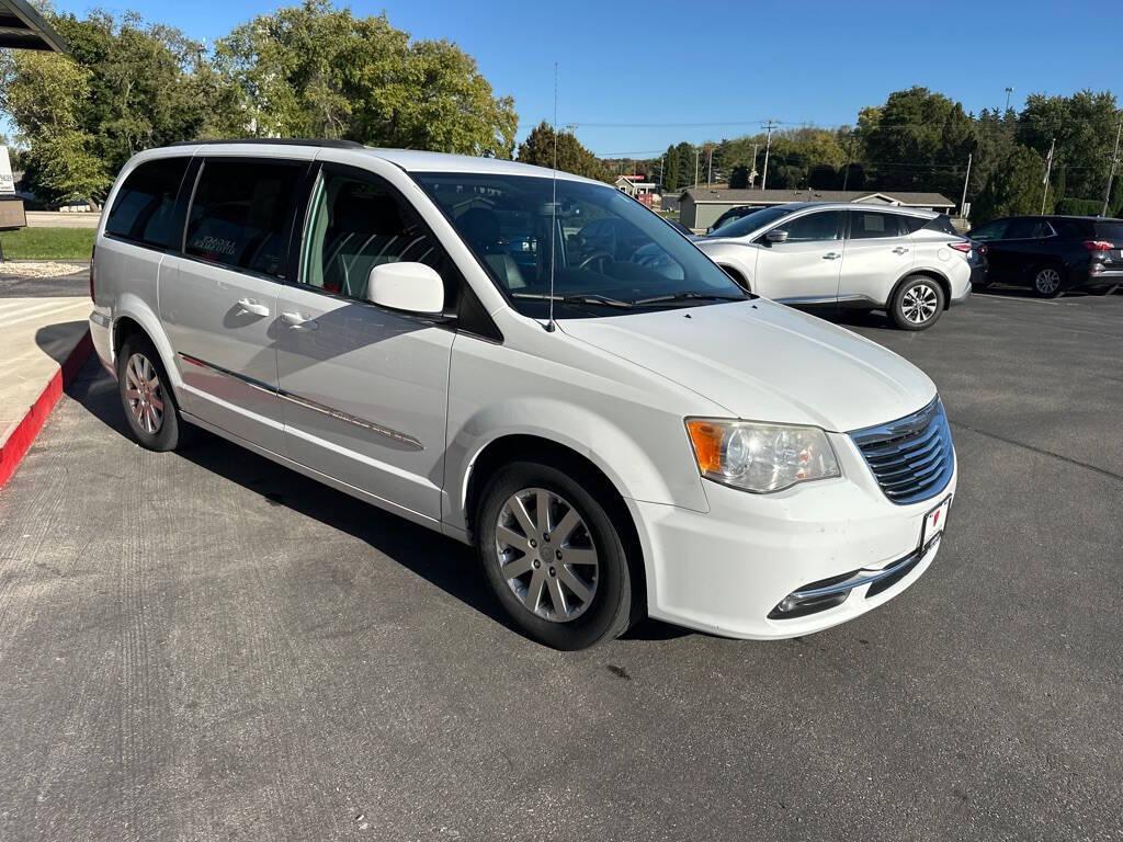used 2014 Chrysler Town & Country car, priced at $7,888