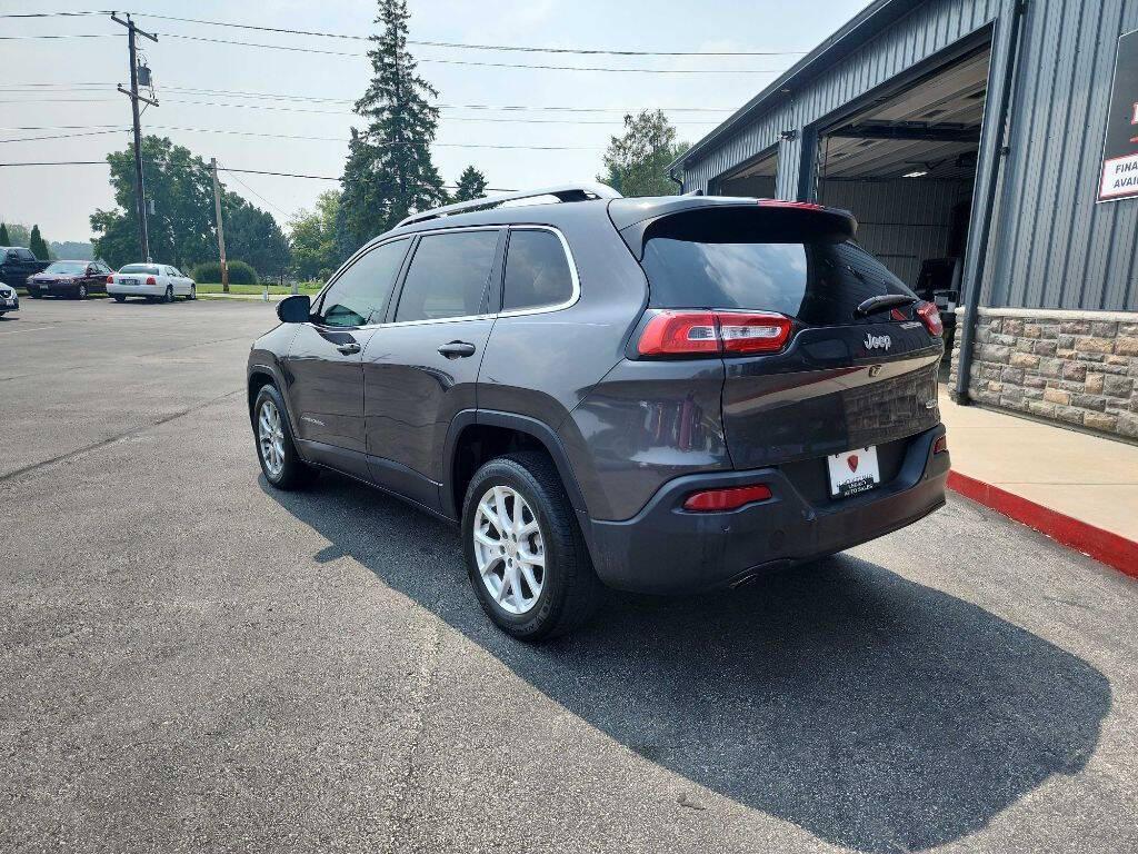 used 2016 Jeep Cherokee car, priced at $9,411