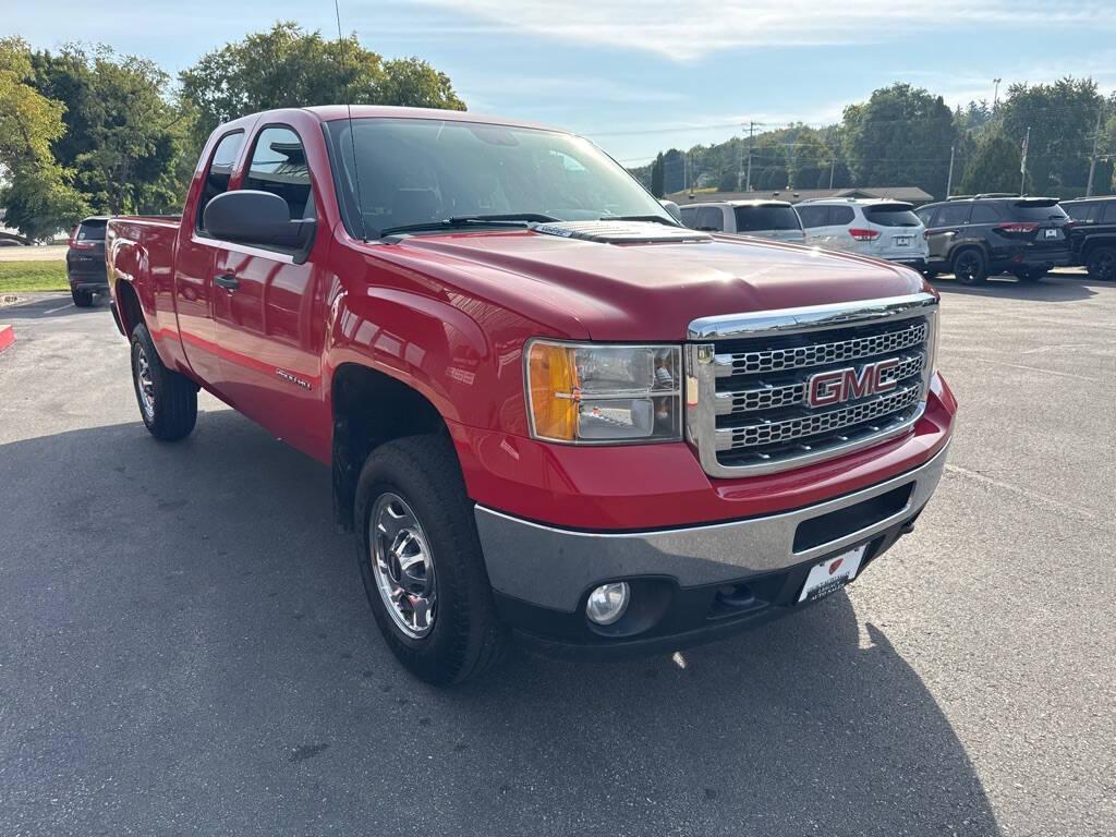 used 2013 GMC Sierra 2500 car, priced at $11,388
