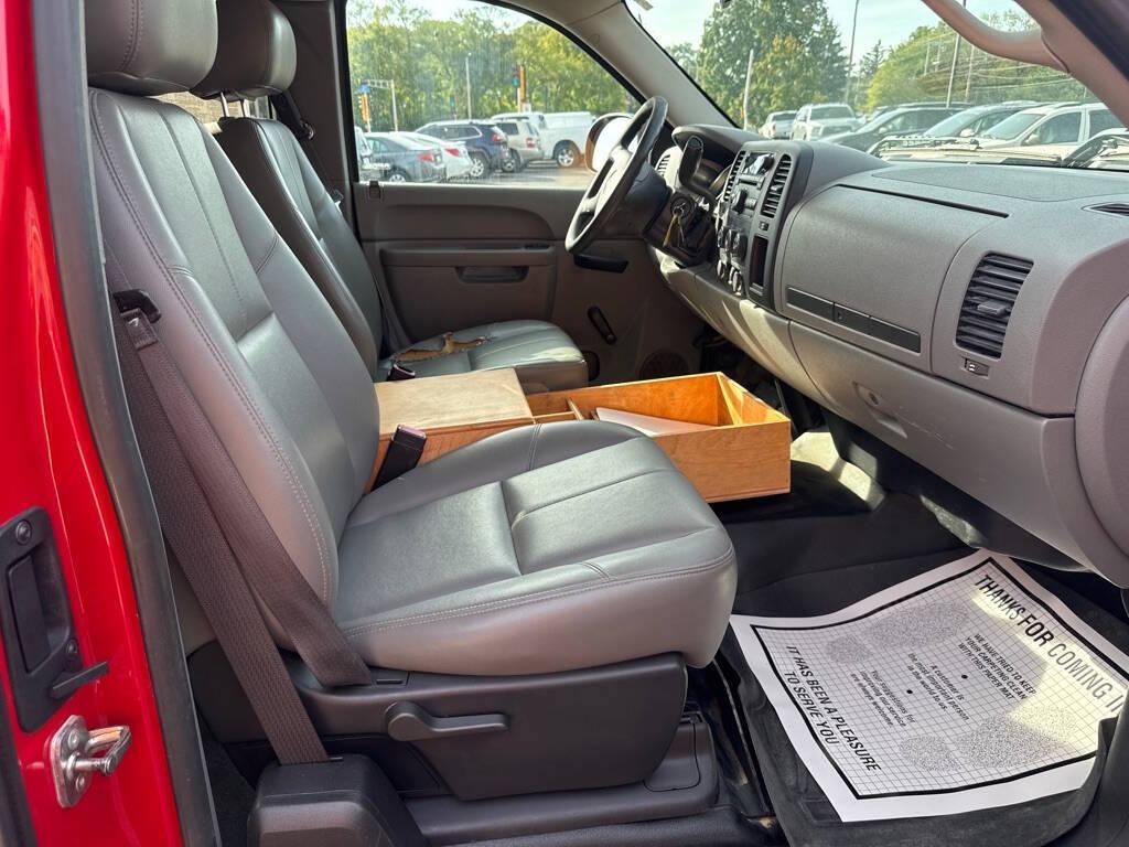 used 2013 GMC Sierra 2500 car, priced at $11,388