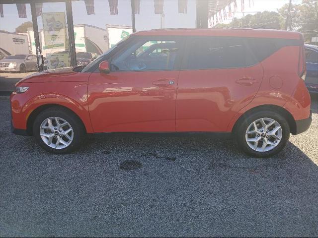 used 2022 Kia Soul car, priced at $19,699