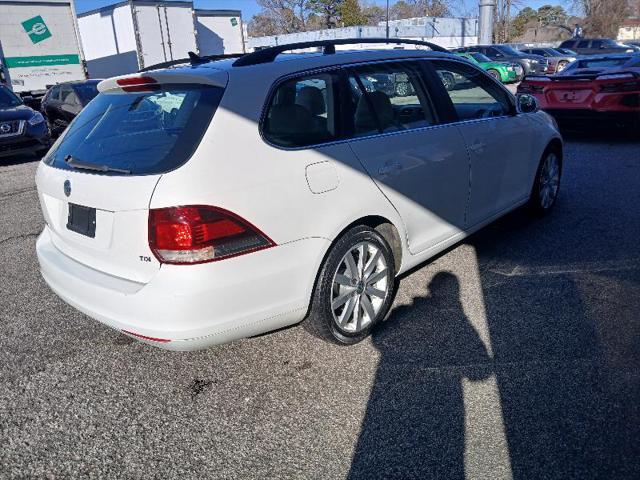 used 2014 Volkswagen Jetta SportWagen car, priced at $11,999