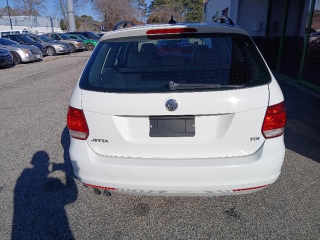 used 2014 Volkswagen Jetta SportWagen car, priced at $11,999