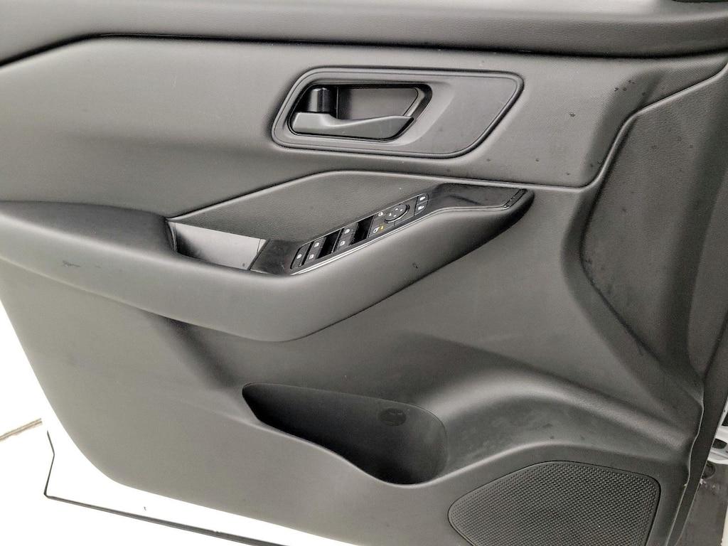 used 2024 Nissan Rogue car, priced at $24,998