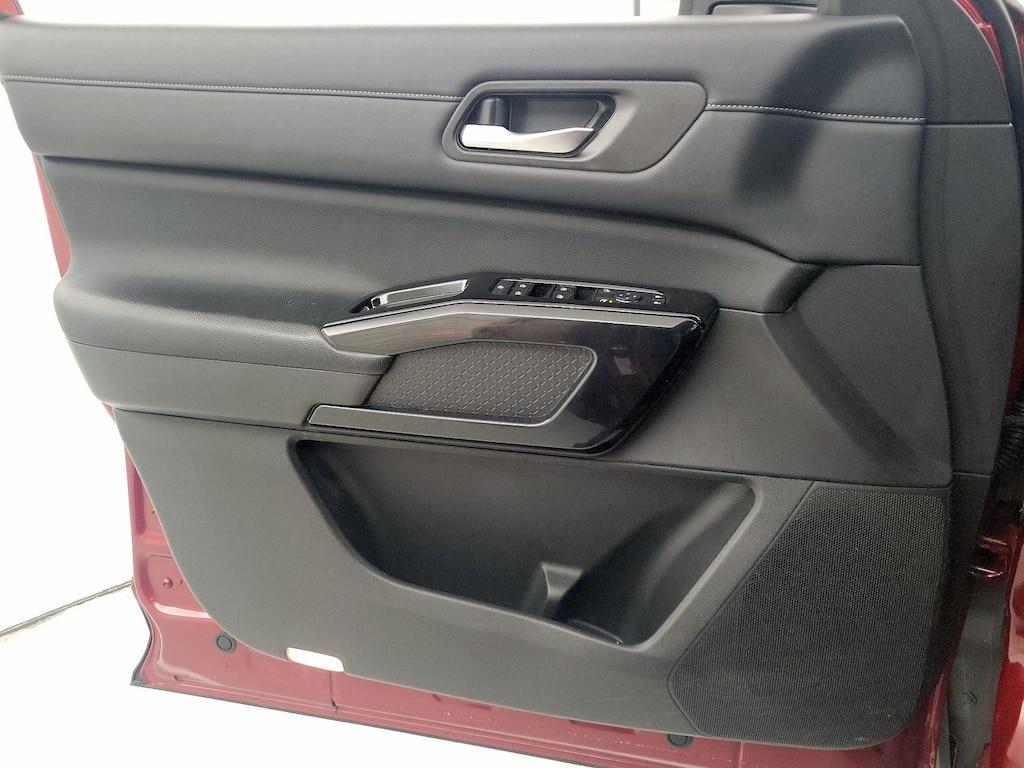 used 2022 Nissan Pathfinder car, priced at $30,998