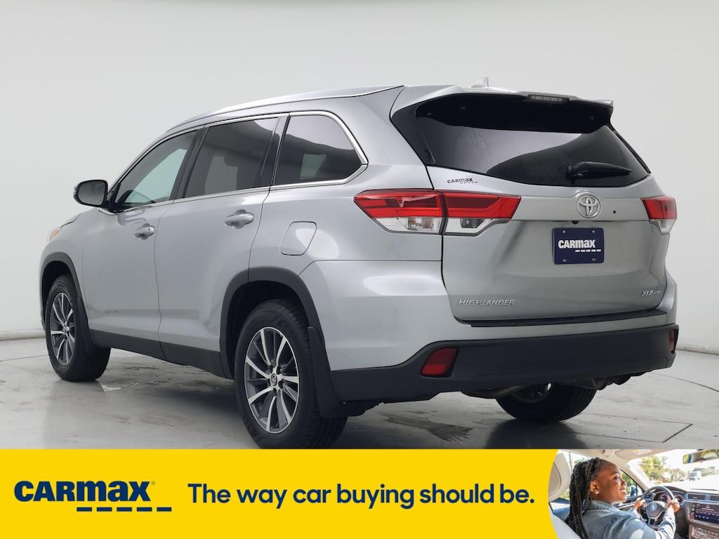 used 2019 Toyota Highlander car, priced at $32,998
