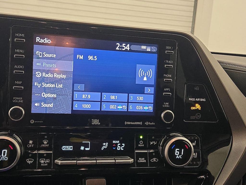 used 2021 Toyota Highlander car, priced at $27,998