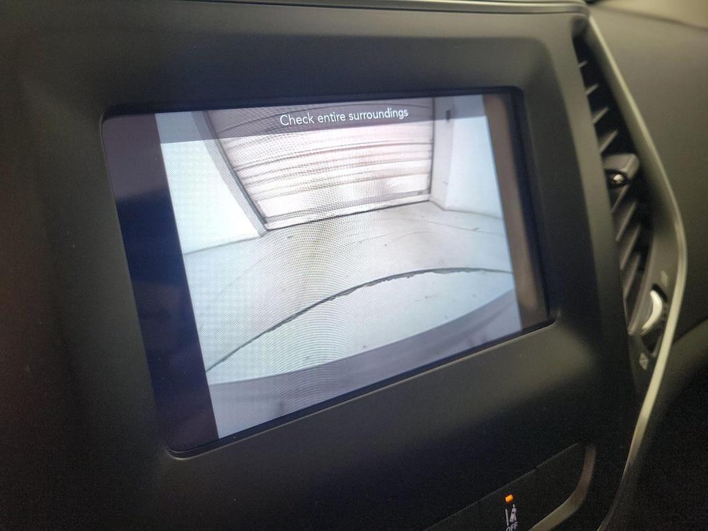 used 2021 Jeep Cherokee car, priced at $23,998