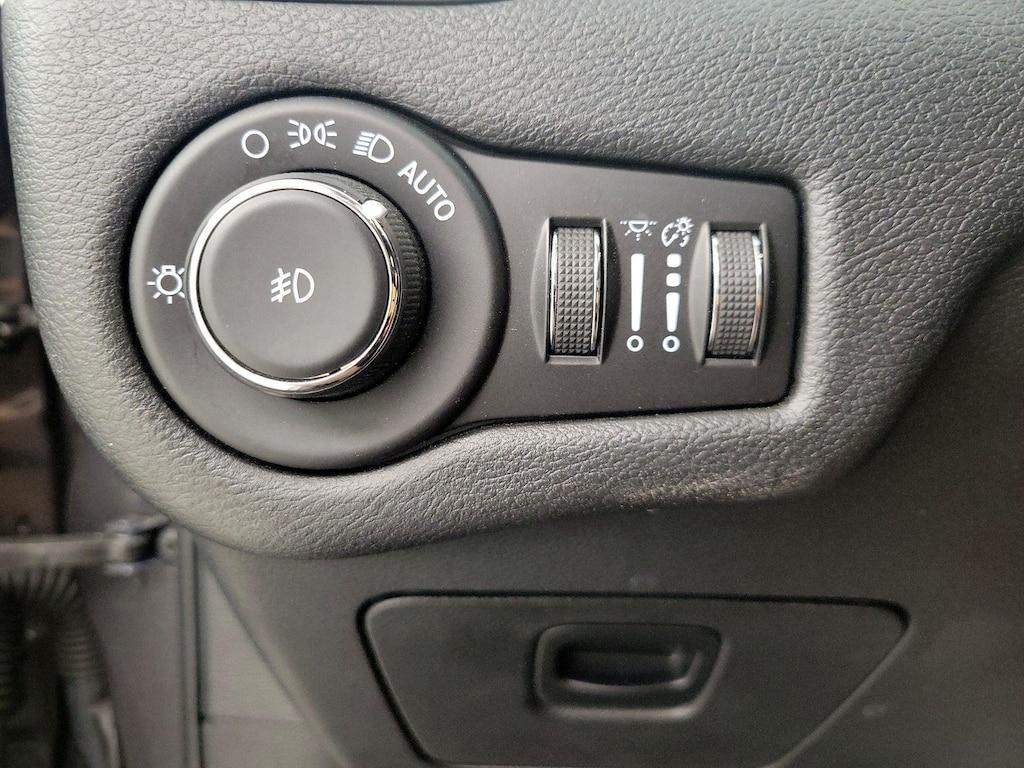 used 2021 Jeep Cherokee car, priced at $23,998