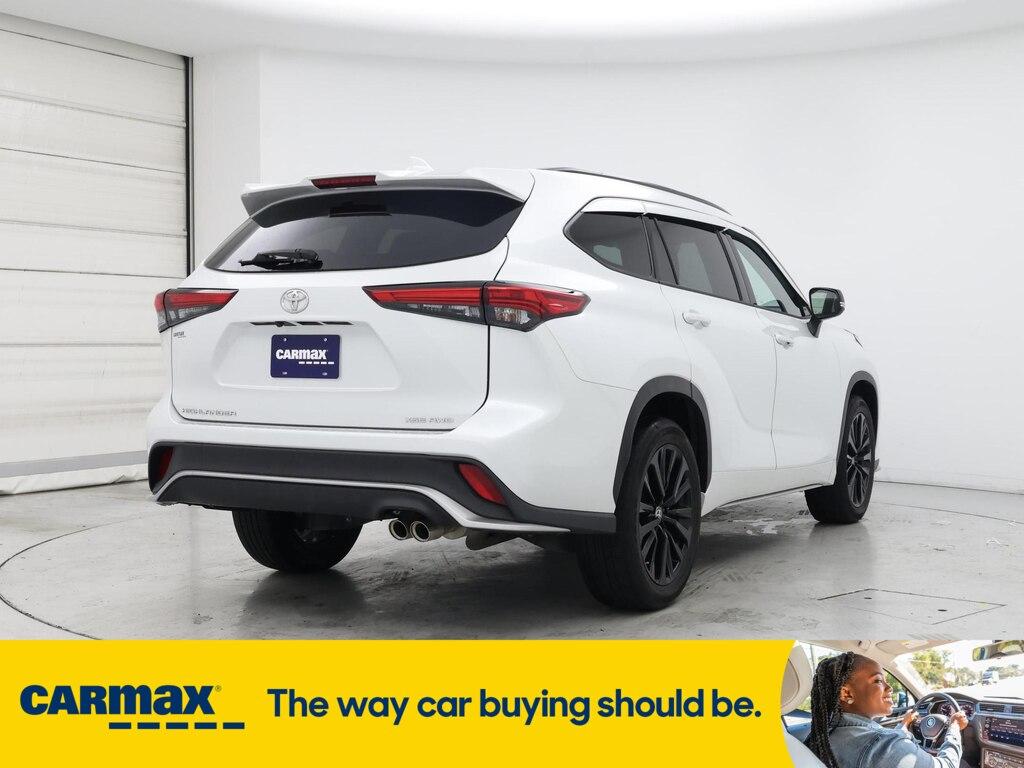used 2023 Toyota Highlander car, priced at $44,998