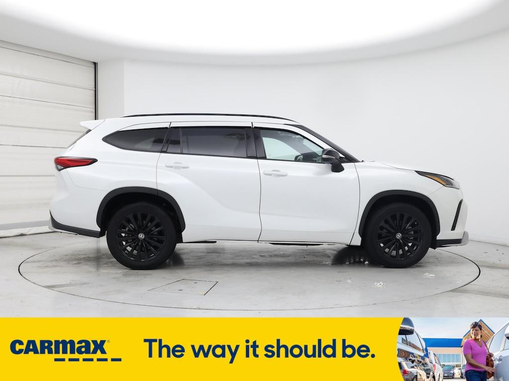 used 2023 Toyota Highlander car, priced at $44,998