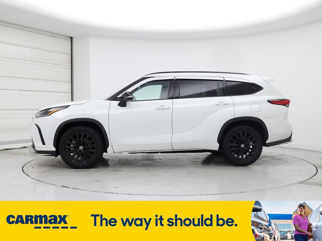 used 2023 Toyota Highlander car, priced at $44,998