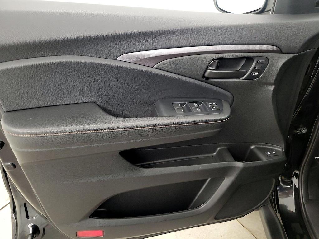 used 2022 Honda Pilot car, priced at $36,998