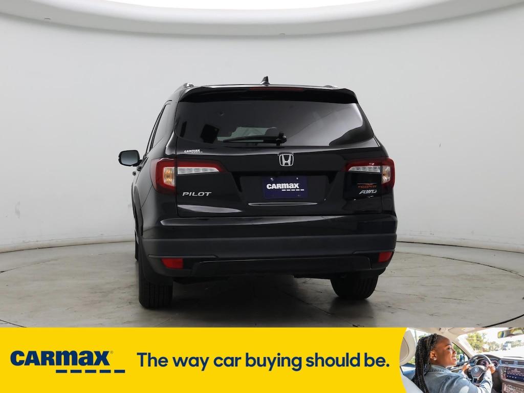 used 2022 Honda Pilot car, priced at $36,998