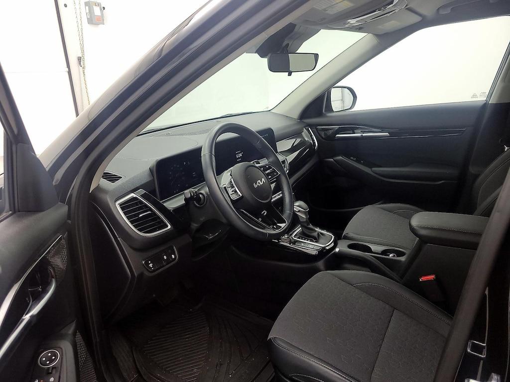 used 2024 Kia Seltos car, priced at $24,998