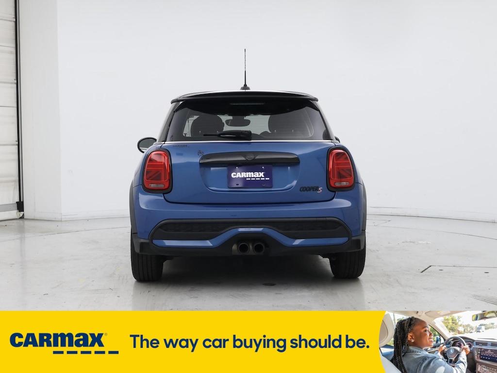 used 2022 MINI Hardtop car, priced at $21,998