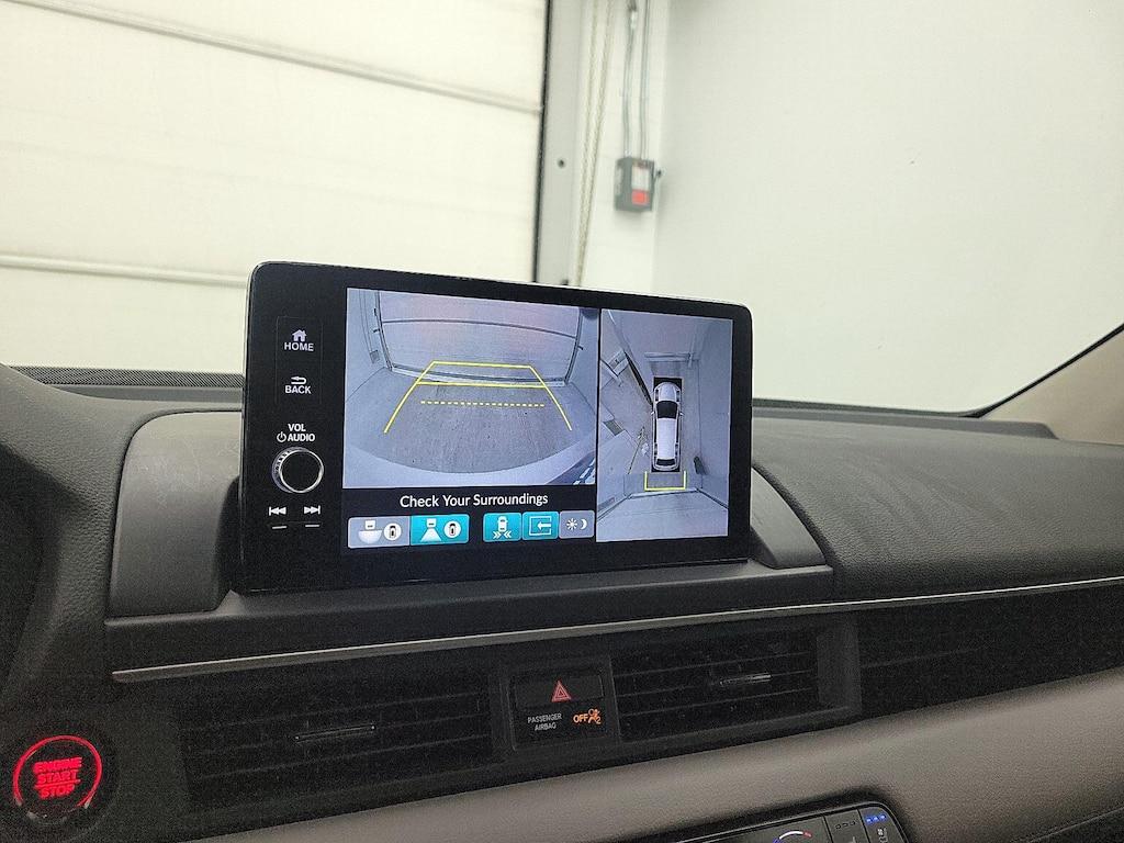 used 2023 Honda Pilot car, priced at $46,998