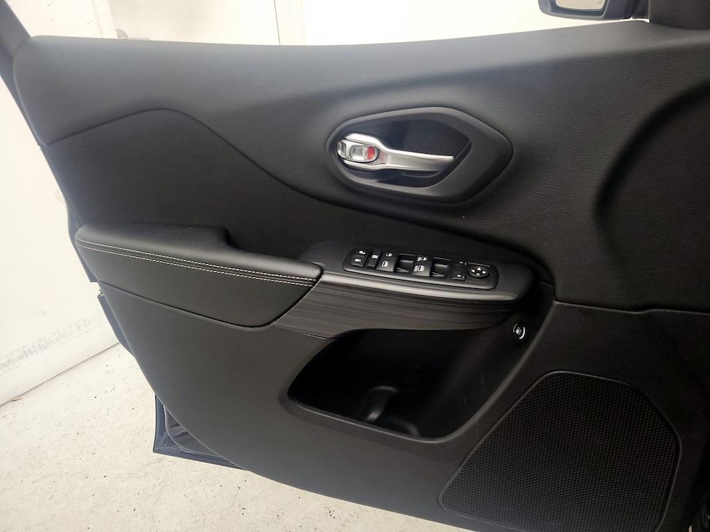 used 2016 Jeep Cherokee car, priced at $14,998