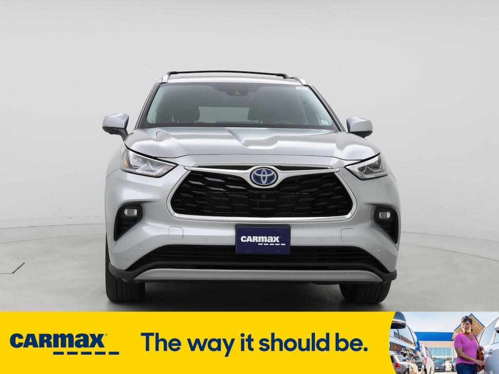 used 2023 Toyota Highlander Hybrid car, priced at $56,998