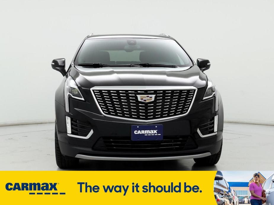 used 2022 Cadillac XT5 car, priced at $33,998