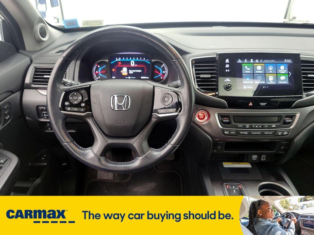 used 2022 Honda Pilot car, priced at $32,998