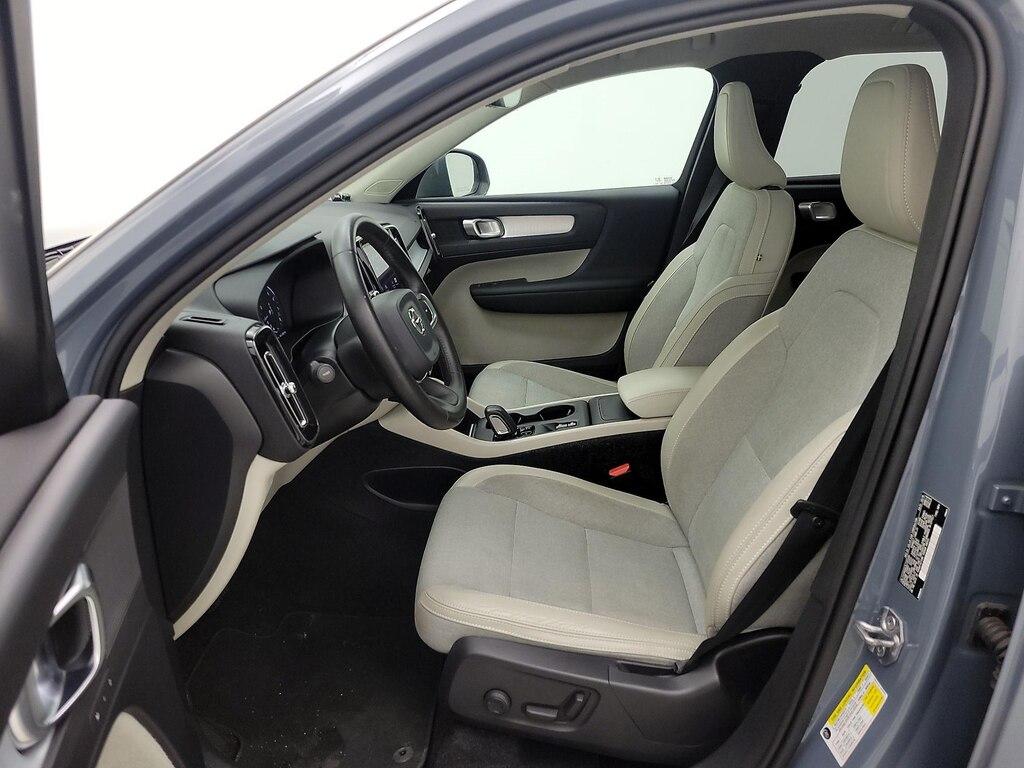 used 2020 Volvo XC40 car, priced at $27,998