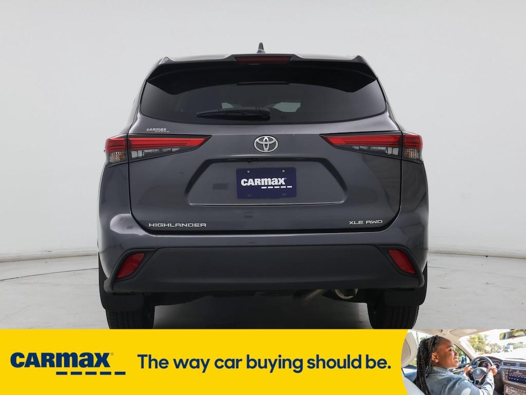used 2021 Toyota Highlander car, priced at $33,998