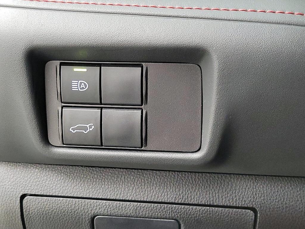 used 2022 Toyota Highlander car, priced at $43,998