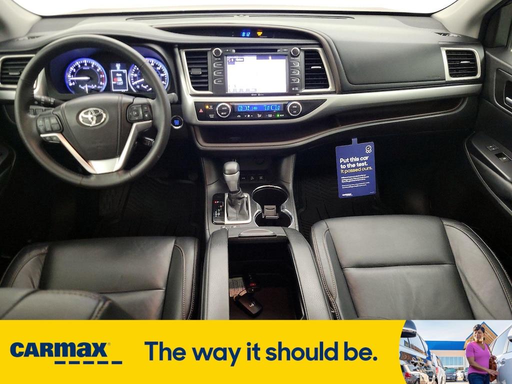 used 2015 Toyota Highlander car, priced at $22,998