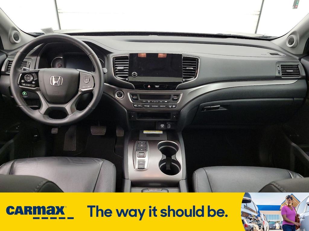 used 2022 Honda Pilot car, priced at $30,998