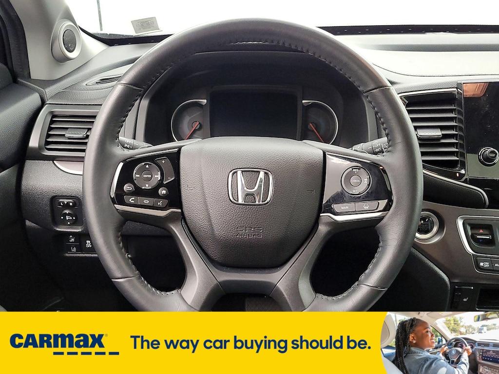used 2022 Honda Pilot car, priced at $30,998