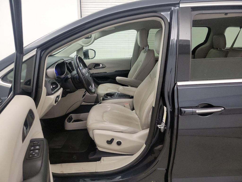 used 2021 Chrysler Pacifica car, priced at $25,998
