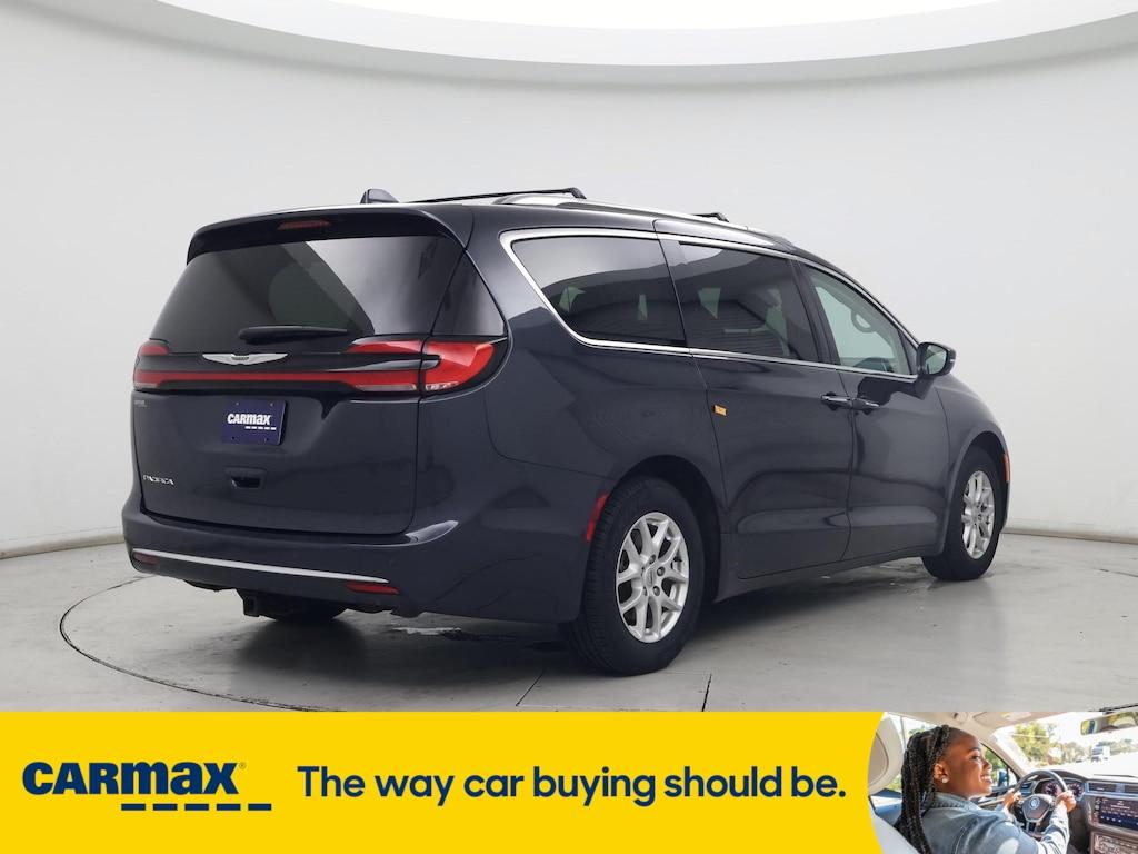 used 2021 Chrysler Pacifica car, priced at $25,998
