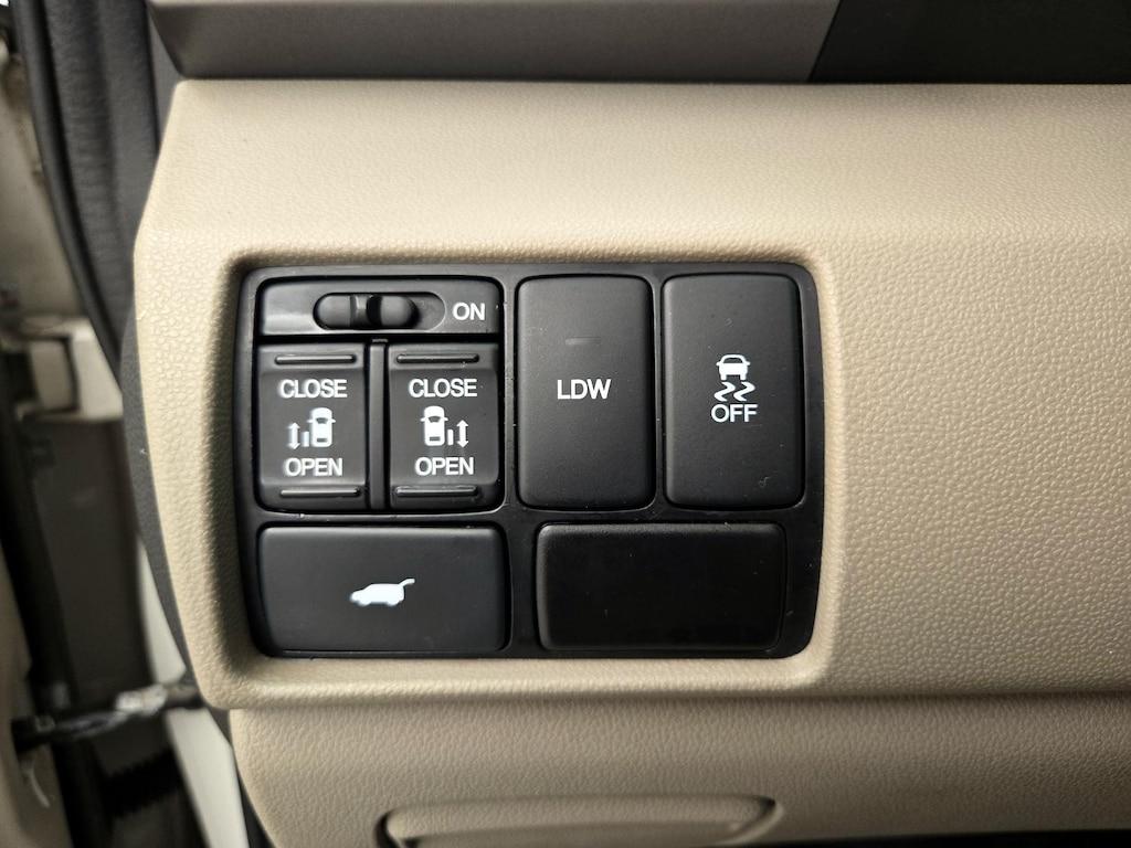 used 2015 Honda Odyssey car, priced at $17,998