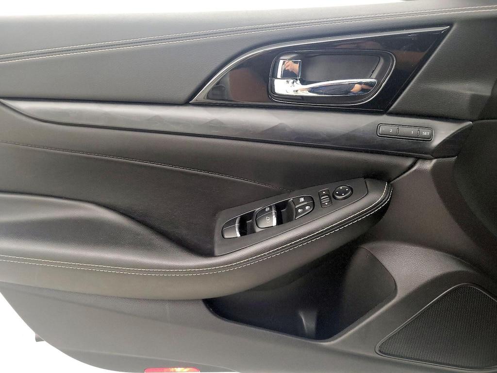 used 2022 Nissan Maxima car, priced at $29,998