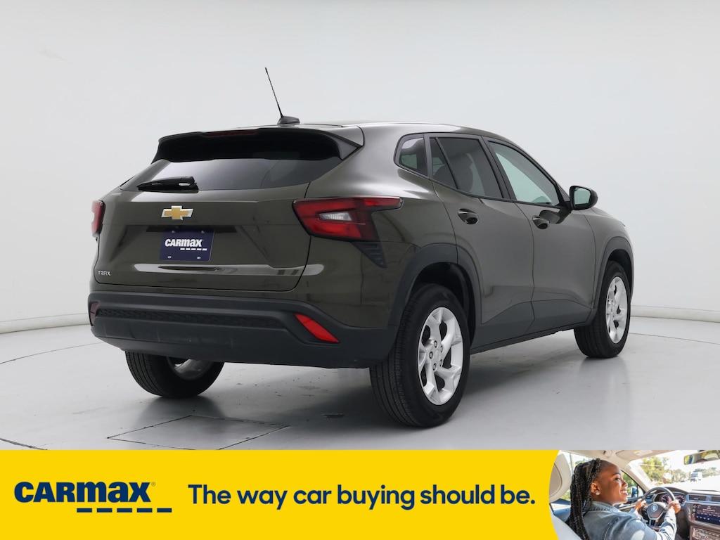used 2024 Chevrolet Trax car, priced at $23,998