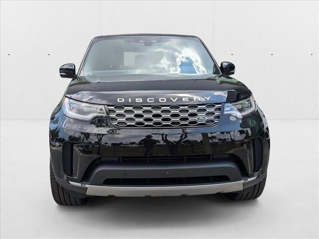 new 2025 Land Rover Discovery car, priced at $65,268
