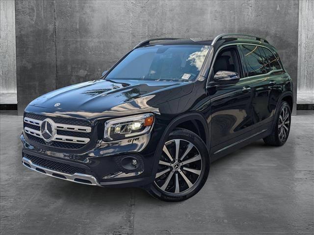 used 2022 Mercedes-Benz GLB 250 car, priced at $24,323