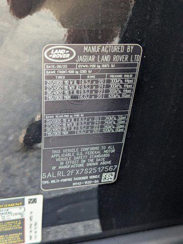 new 2025 Land Rover Discovery car, priced at $78,793