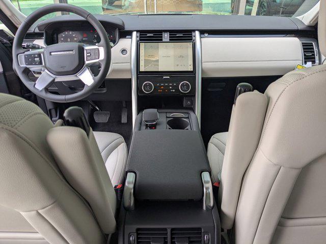 new 2025 Land Rover Discovery car, priced at $69,403