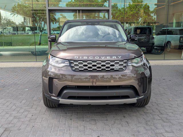 new 2025 Land Rover Discovery car, priced at $69,403