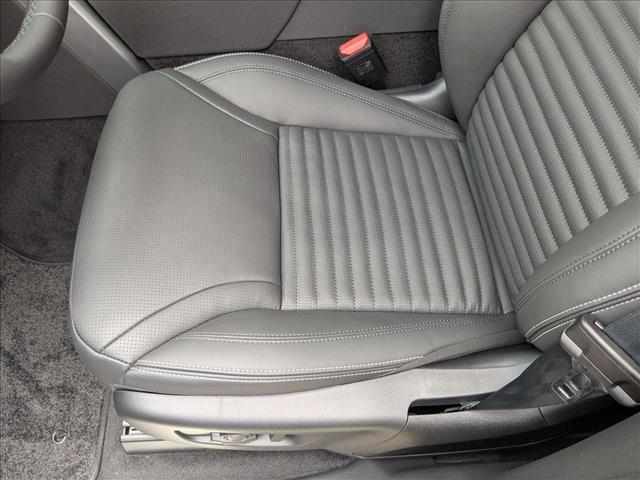 new 2025 Land Rover Discovery car, priced at $85,478