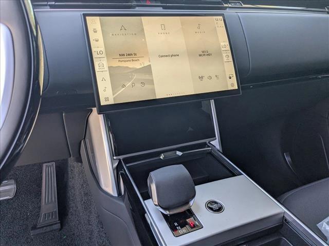 new 2025 Land Rover Range Rover car, priced at $131,555