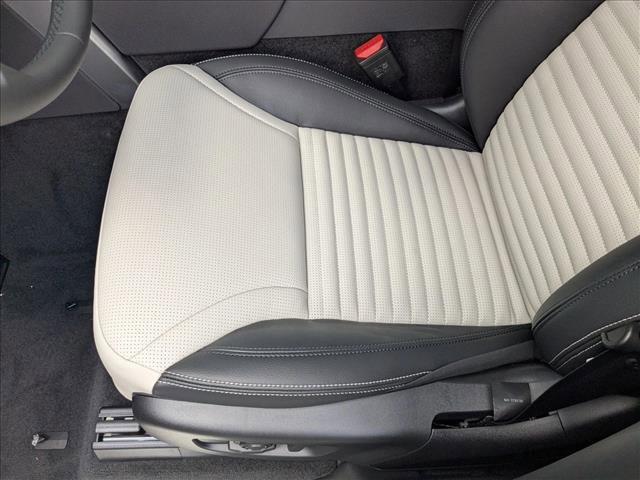 new 2025 Land Rover Discovery car, priced at $66,878